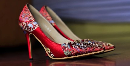 Your footware also reflects your taste for fashion. Read more about what is fashion essay.